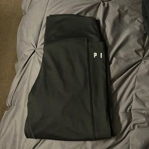 PINK Ultimate Black Leggings with Pockets